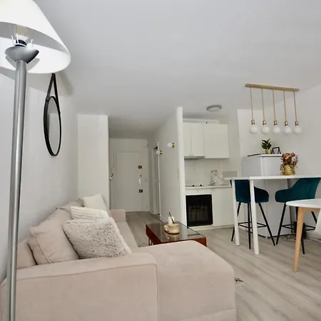 Apartment Trocadero - Sablons Paris