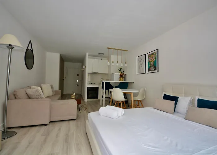 Trocadero - Sablons * Paris